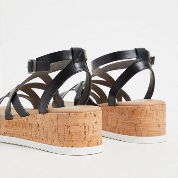 Torrid 8W 8 WIDE Black GLADIATOR LGladiator Sandal - New - Picture 3 of 9